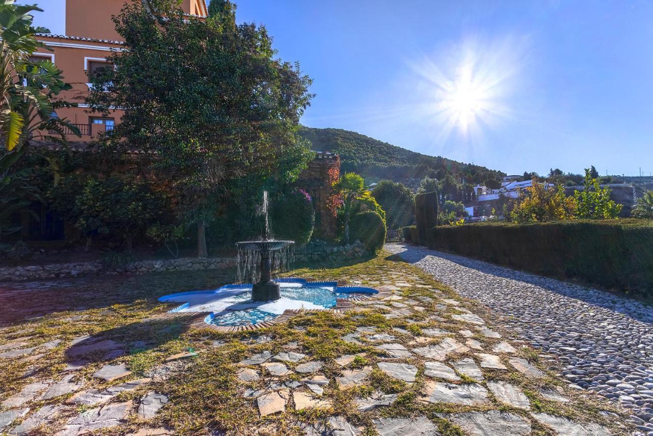 Casa Flores Con Piscina Interior Climatizada Alcaucín Εξωτερικό φωτογραφία