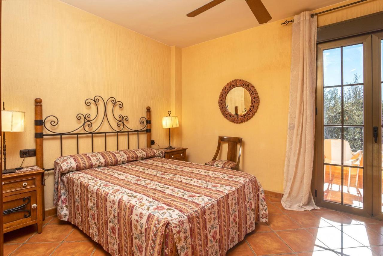 Casa Flores Con Piscina Interior Climatizada Alcaucín Εξωτερικό φωτογραφία